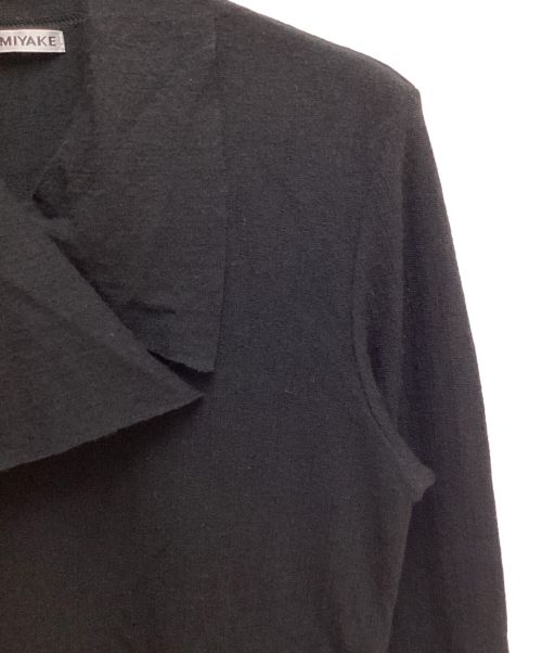 ISSEY MIYAKE（イッセイミヤケ）ISSEY MIYAKE (イッセイミヤケ) ネックデザインニット ブラック サイズ:2の古着・服飾アイテム