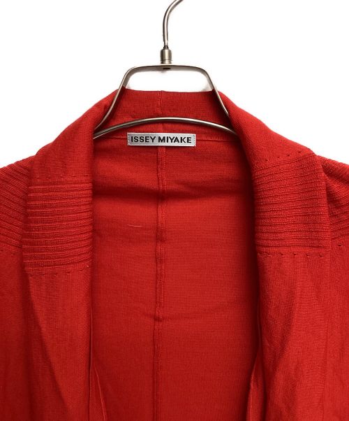 ISSEY MIYAKE（イッセイミヤケ）ISSEY MIYAKE (イッセイミヤケ) Dolman cardigan（ドルマンカーディガン） レッド サイズ:2の古着・服飾アイテム
