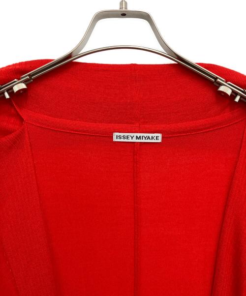 ISSEY MIYAKE（イッセイミヤケ）ISSEY MIYAKE (イッセイミヤケ) ドルマンカーディガン レッド サイズ:2の古着・服飾アイテム