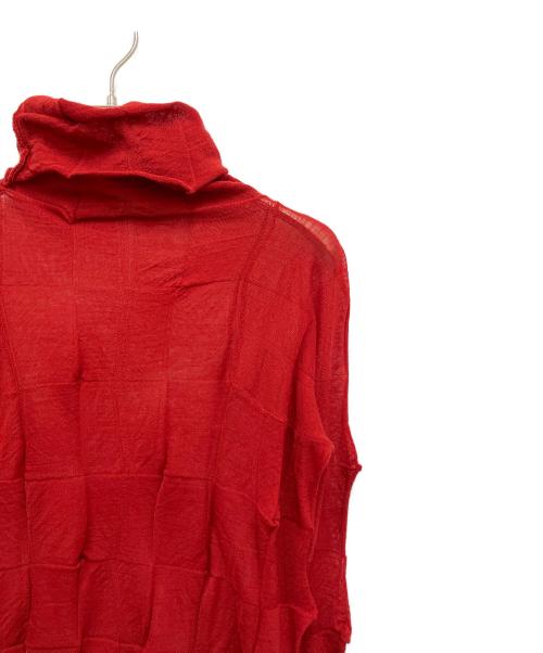 ISSEY MIYAKE（イッセイミヤケ）ISSEY MIYAKE (イッセイミヤケ) デザインタートルネックニット レッド サイズ:2の古着・服飾アイテム