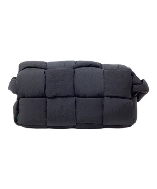 BOTTEGA VENETA（ボッテガベネタ）BOTTEGA VENETA (ボッテガベネタ) パデッドテックカセットベルトバッグ ブラック サイズ:ミニの古着・服飾アイテム