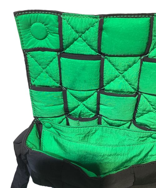 BOTTEGA VENETA（ボッテガベネタ）BOTTEGA VENETA (ボッテガベネタ) パデッドテックカセットベルトバッグ ブラック サイズ:ミニの古着・服飾アイテム