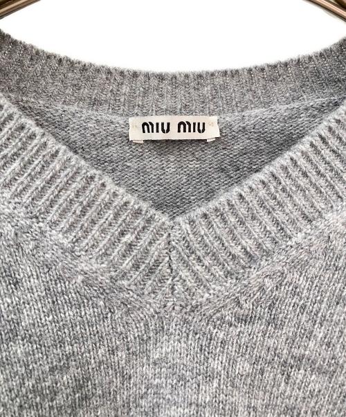MIU MIU（ミュウミュウ）MIU MIU (ミュウミュウ) ショート丈ニット グレー サイズ:38の古着・服飾アイテム