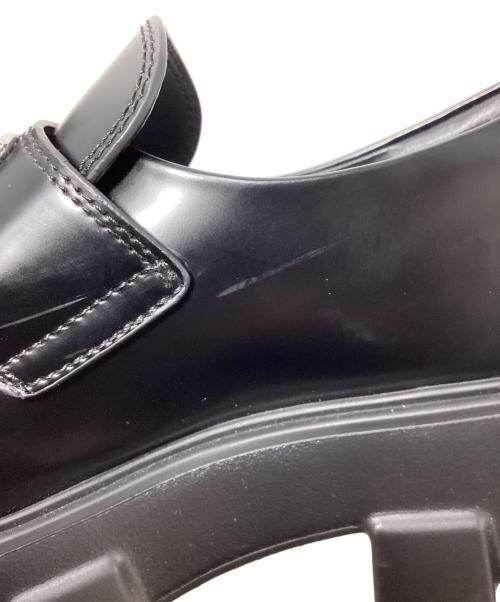 PRADA（プラダ）PRADA (プラダ) Monolith Brushed Leather Loafers（モノリス ブラッシュドレザーローファー) ブラック サイズ:38の古着・服飾アイテム