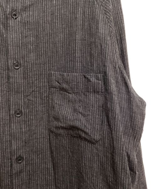 Yohji Yamamoto pour homme（ヨウジヤマモト プールオム）Yohji Yamamoto pour homme (ヨウジヤマモト プールオム) 24SS Double Collar Decorative Button Blouse(ダブルカラーデコレーティブボタンブラウス) グレー サイズ:3の古着・服飾アイテム
