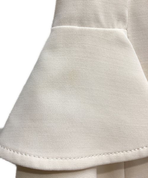 LOUIS VUITTON（ルイ ヴィトン）LOUIS VUITTON (ルイ ヴィトン) ノースリーブフリルワンピース アイボリー サイズ:34の古着・服飾アイテム