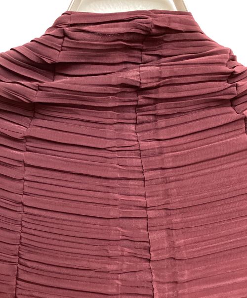 ISSEY MIYAKE（イッセイミヤケ）ISSEY MIYAKE (イッセイミヤケ) プリーツドルマンカーディガン ワインレッド サイズ:2の古着・服飾アイテム