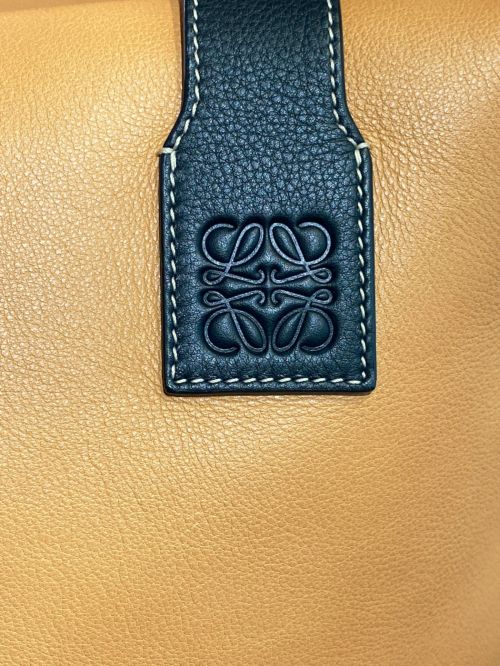 LOEWE（ロエベ）LOEWE (ロエベ) レザーキューブバッグ ブラック×キャメスの古着・服飾アイテム