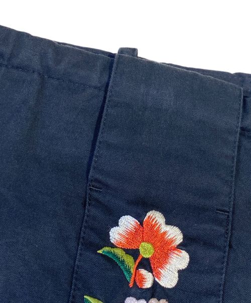Yohji Yamamoto pour homme（ヨウジヤマモト プールオム）Yohji Yamamoto pour homme (ヨウジヤマモト プールオム) フラワー刺繍紐パンツ ブラック サイズ:3の古着・服飾アイテム