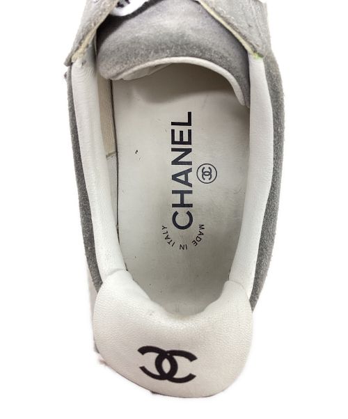 CHANEL（シャネル）CHANEL (シャネル) スウェードレザースニーカー グレー サイズ:36の古着・服飾アイテム