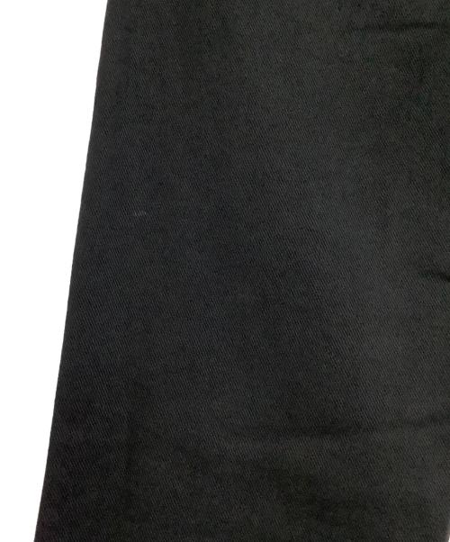 VERSACE（ヴェルサーチェ）VERSACE (ヴェルサーチェ) サイドスタッズデニムパンツ ブラック サイズ:26 未使用品の古着・服飾アイテム