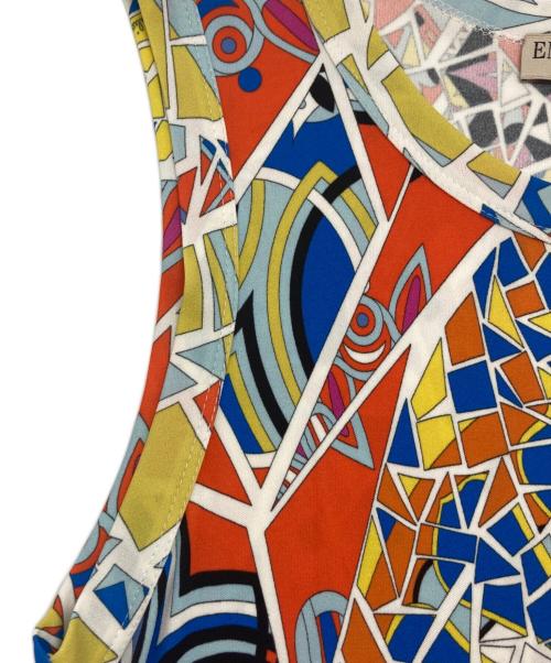 Emilio Pucci（エミリオ プッチ）Emilio Pucci (エミリオ プッチ) 総柄ノースリーブカットソー マルチカラー サイズ:36の古着・服飾アイテム