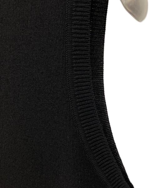 VERSUS（ヴェルサス）VERSUS (ヴェルサス) ノースリーブニット ブラック サイズ:38　の古着・服飾アイテム