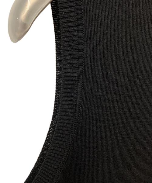 VERSUS（ヴェルサス）VERSUS (ヴェルサス) ノースリーブニット ブラック サイズ:38　の古着・服飾アイテム