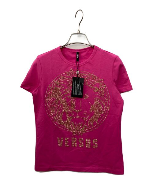 VERSUS（ヴェルサス）VERSUS (ヴェルサス) ラインストーン装飾Tシャツ ピンク サイズ:S 未使用品の古着・服飾アイテム