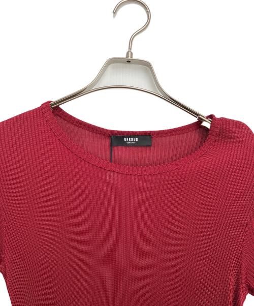 VERSUS（ヴェルサス）VERSUS (ヴェルサス) メデューサ装飾半袖ニット レッド サイズ:36の古着・服飾アイテム