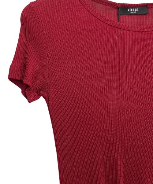 VERSUS（ヴェルサス）VERSUS (ヴェルサス) メデューサ装飾半袖ニット レッド サイズ:36の古着・服飾アイテム