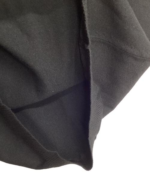 VERSUS（ヴェルサス）VERSUS (ヴェルサス) ピンデザインニット ブラック サイズ:42 未使用品の古着・服飾アイテム