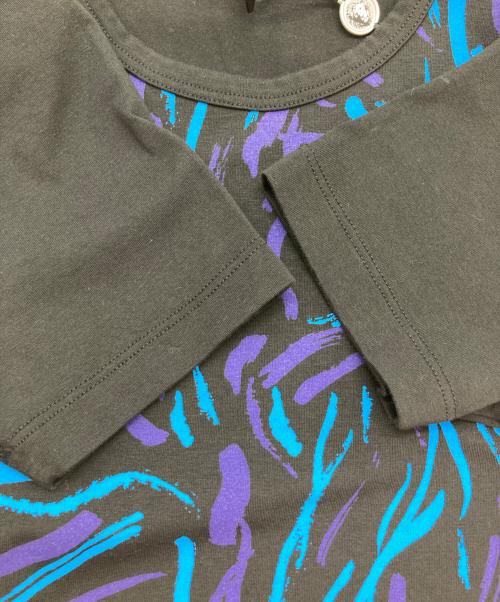VERSUS（ヴェルサス）VERSUS (ヴェルサス) 総柄Tシャツ ブルー サイズ:XSの古着・服飾アイテム