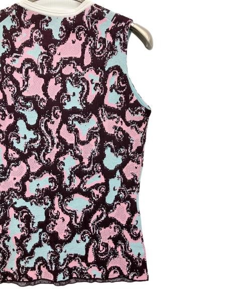 VERSACE（ヴェルサーチェ）VERSACE (ヴェルサーチェ) ノースリーブカットソー ピンク サイズ:40の古着・服飾アイテム