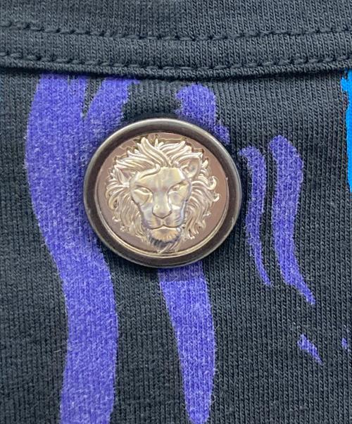 VERSUS（ヴェルサス）VERSUS (ヴェルサス) 総柄Tシャツ ブルー サイズ:XSの古着・服飾アイテム