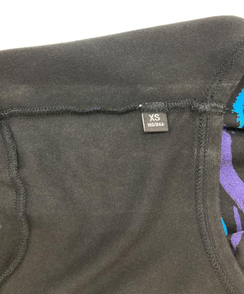 VERSUS（ヴェルサス）VERSUS (ヴェルサス) 総柄Tシャツ ブルー サイズ:XSの古着・服飾アイテム