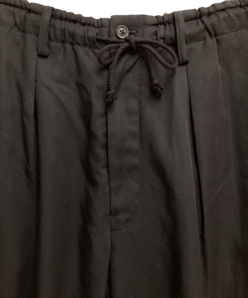 REGULATION Yohji Yamamoto（レギュレーションヨウジヤマモト）REGULATION Yohji Yamamoto REGULATION CELLULOSE STANDARD CROW PANTS（レギュレーションセルローススタンダードクロウパンツ） ブラック サイズ:2の古着・服飾アイテム