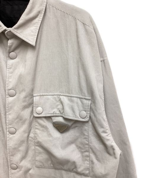 PRADA（プラダ）PRADA (プラダ) Pinwale corduroy overshirt (ピンウェール コードュロイ オーバーシャツ) グレー サイズ:Mの古着・服飾アイテム