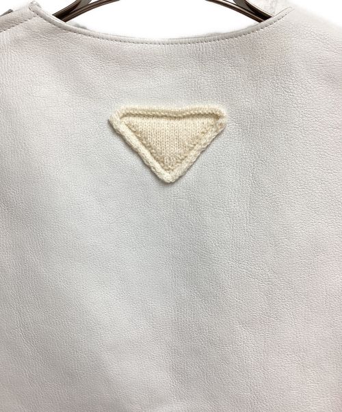 PRADA（プラダ）PRADA (プラダ) 23SS Belted leather pullover vest (ベルテッドレザープルオーバーベスト) ホワイト サイズ:44の古着・服飾アイテム