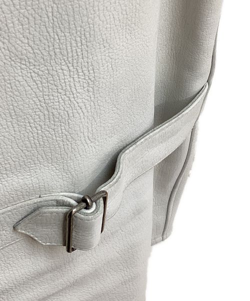 PRADA（プラダ）PRADA (プラダ) 23SS Belted leather pullover vest (ベルテッドレザープルオーバーベスト) ホワイト サイズ:44の古着・服飾アイテム