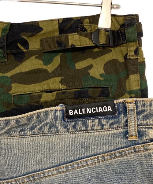 BALENCIAGA（バレンシアガ）BALENCIAGA (バレンシアガ) カモフラージュレイヤードワイドデニムパンツ インディゴ サイズ:Mの古着・服飾アイテム
