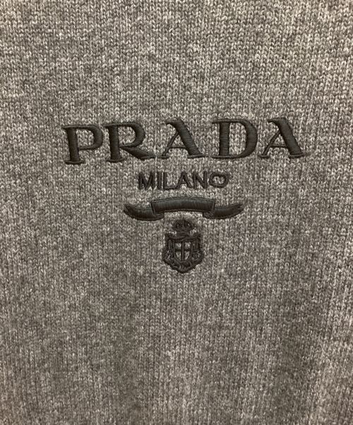 PRADA（プラダ）PRADA (プラダ) Wool × cashmere crew neck sweaterウールxカシミヤ クルーネック セーター グレー サイズ:Sの古着・服飾アイテム