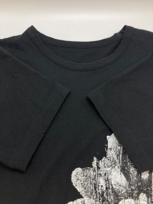Y's（ワイズ）Y's (ワイズ) COTTON JERSEY FLOWER PRINT ROUND NECK T ブラック サイズ:2の古着・服飾アイテム