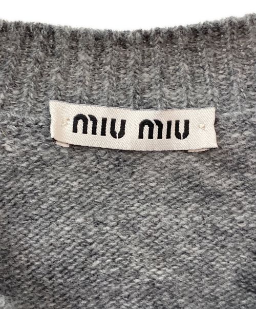 MIU MIU（ミュウミュウ）MIU MIU (ミュウミュウ) カットオフショート丈ニット グレー サイズ:36の古着・服飾アイテム