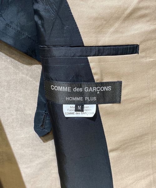 COMME des GARCONS HOMME PLUS（コムデギャルソンオムプリュス）COMME des GARCONS HOMME PLUS (コムデギャルソンオムプリュス) 24SS sleeveless blazer（トロンプルイユ PM J024 ベージュ ノースリーブ ブレザー） カーキ サイズ:Mの古着・服飾アイテム