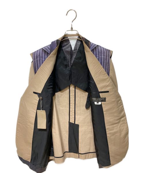 COMME des GARCONS HOMME PLUS（コムデギャルソンオムプリュス）COMME des GARCONS HOMME PLUS (コムデギャルソンオムプリュス) 24SS sleeveless blazer（トロンプルイユ PM J024 ベージュ ノースリーブ ブレザー） カーキ サイズ:Mの古着・服飾アイテム