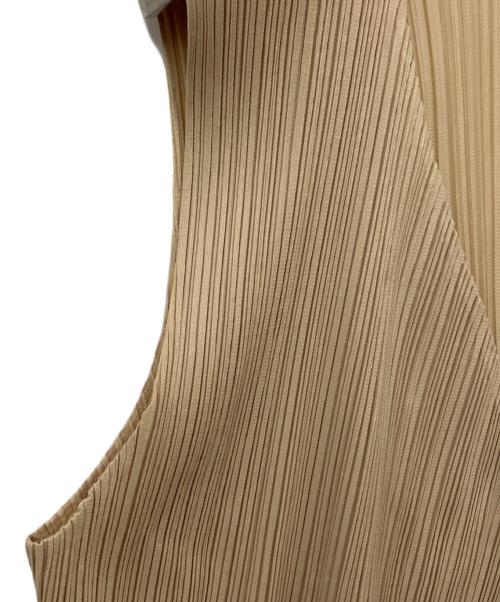 PLEATS PLEASE（プリーツプリーズ）PLEATS PLEASE (プリーツプリーズ) ベスト カーキ サイズ:３の古着・服飾アイテム