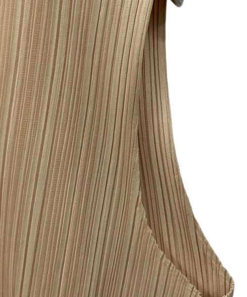 PLEATS PLEASE（プリーツプリーズ）PLEATS PLEASE (プリーツプリーズ) ベスト カーキ サイズ:３の古着・服飾アイテム