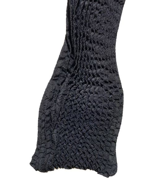 ISSEY MIYAKE（イッセイミヤケ）ISSEY MIYAKE (イッセイミヤケ) 3D スチームストレッチ プリーツジャケット ブラック サイズ:2の古着・服飾アイテム