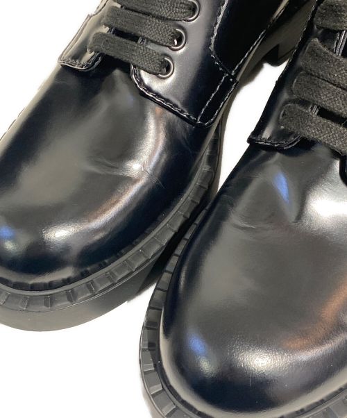 PRADA（プラダ）PRADA (プラダ) ブラッシュドレザー ダービーシューズレザーシューズ ブラック サイズ:8の古着・服飾アイテム