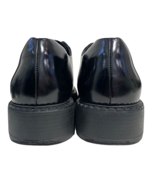 PRADA（プラダ）PRADA (プラダ) ブラッシュドレザー ダービーシューズレザーシューズ ブラック サイズ:8の古着・服飾アイテム