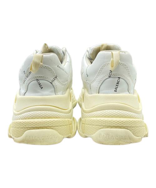 BALENCIAGA（バレンシアガ）BALENCIAGA (バレンシアガ) TRIPLE S ホワイト サイズ:42の古着・服飾アイテム