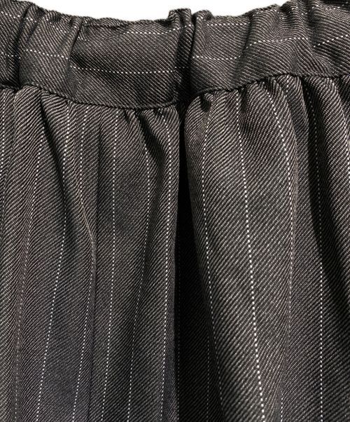COMME des GARCONS COMME des GARCONS（コムデギャルソン コムデギャルソン）COMME des GARCONS COMME des GARCONS (コムデギャルソン コムデギャルソン) Balloon skirt（バルーンスカート） グレー サイズ:XSの古着・服飾アイテム