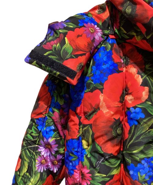 DOLCE & GABBANA（ドルチェ＆ガッバーナ）DOLCE & GABBANA (ドルチェ＆ガッバーナ) Flower Pattern Padded Jacket（フラワー総柄ジャケットパデッド） レッド×ブルー サイズ:36の古着・服飾アイテム