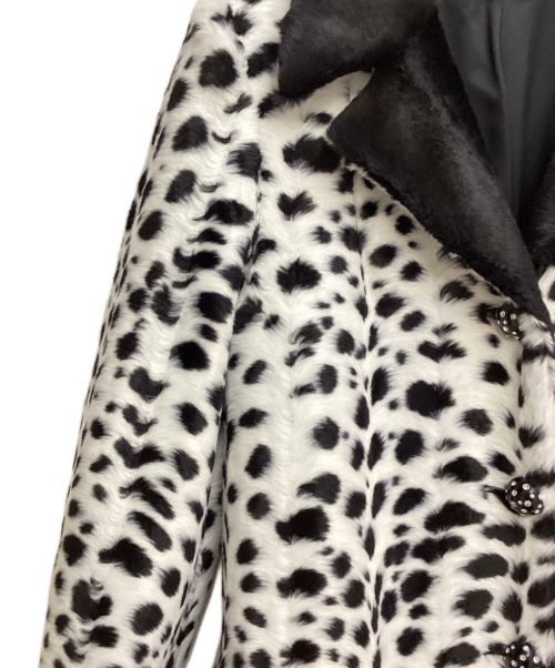 MIU MIU（ミュウミュウ）MIU MIU (ミュウミュウ) Dalmatian Chester Coat（ダルメシアンチェスターコート） ホワイト サイズ:36の古着・服飾アイテム