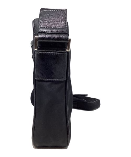 PRADA（プラダ）PRADA (プラダ) ReNylon+SAFFIANO Square Shoulder Bag（リナイロン＋サフィアーノスクエアショルダーバッグ） ブラック サイズ:-の古着・服飾アイテム
