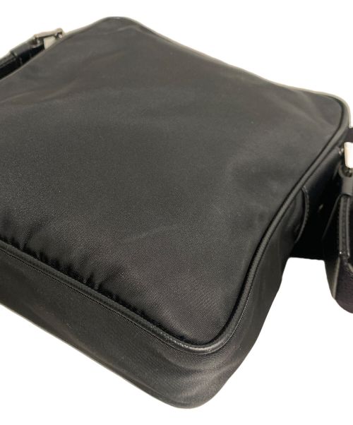 PRADA（プラダ）PRADA (プラダ) ReNylon+SAFFIANO Square Shoulder Bag（リナイロン＋サフィアーノスクエアショルダーバッグ） ブラック サイズ:-の古着・服飾アイテム