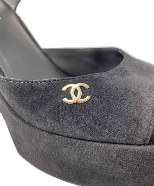 CHANEL（シャネル）CHANEL (シャネル) スエードココマークサンダル ブラック サイズ:38　2/1の古着・服飾アイテム