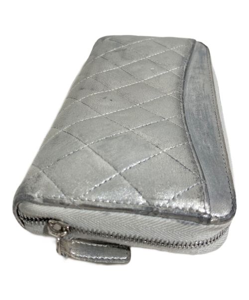 CHANEL（シャネル）CHANEL (シャネル) マトラッセラウンドファスナーウォレット シルバー サイズ:-の古着・服飾アイテム