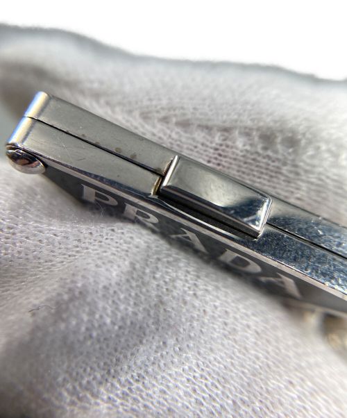 PRADA（プラダ）PRADA (プラダ) ロゴプレートブレスレット ブラック サイズ:-の古着・服飾アイテム